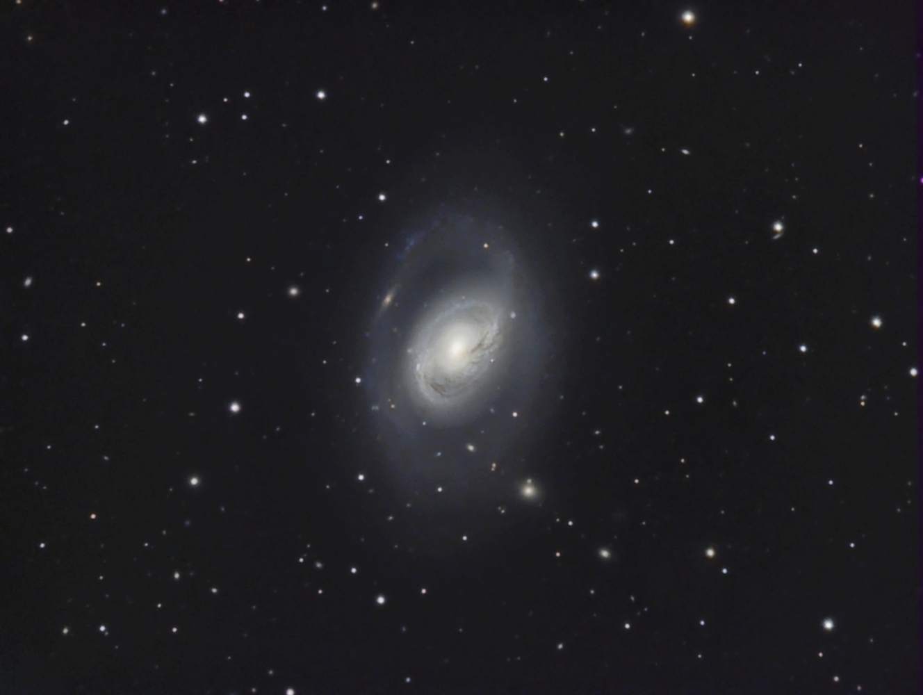 M96 rom BMV Observatories